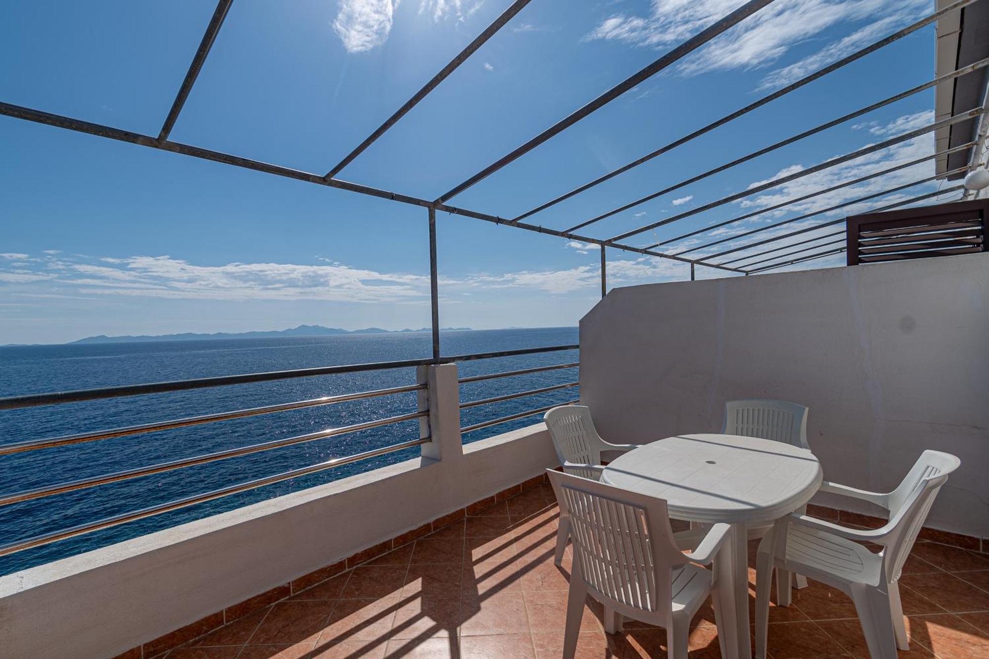 Family Friendly Apartments With A Swimming Pool Zavalatica, Korcula - 183 外观 照片