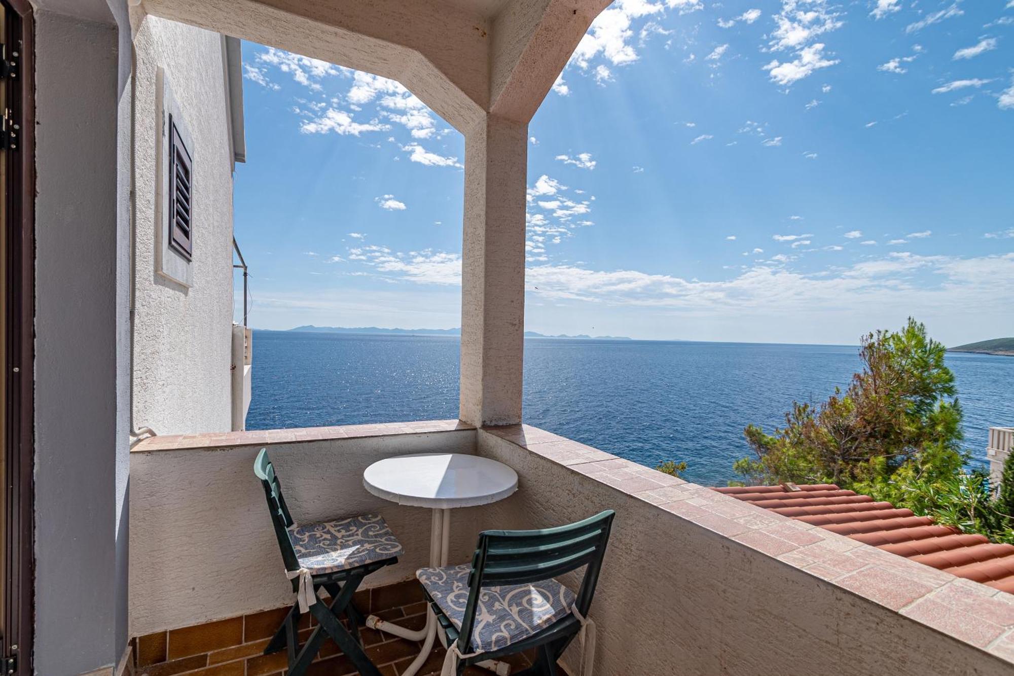 Family Friendly Apartments With A Swimming Pool Zavalatica, Korcula - 183 外观 照片