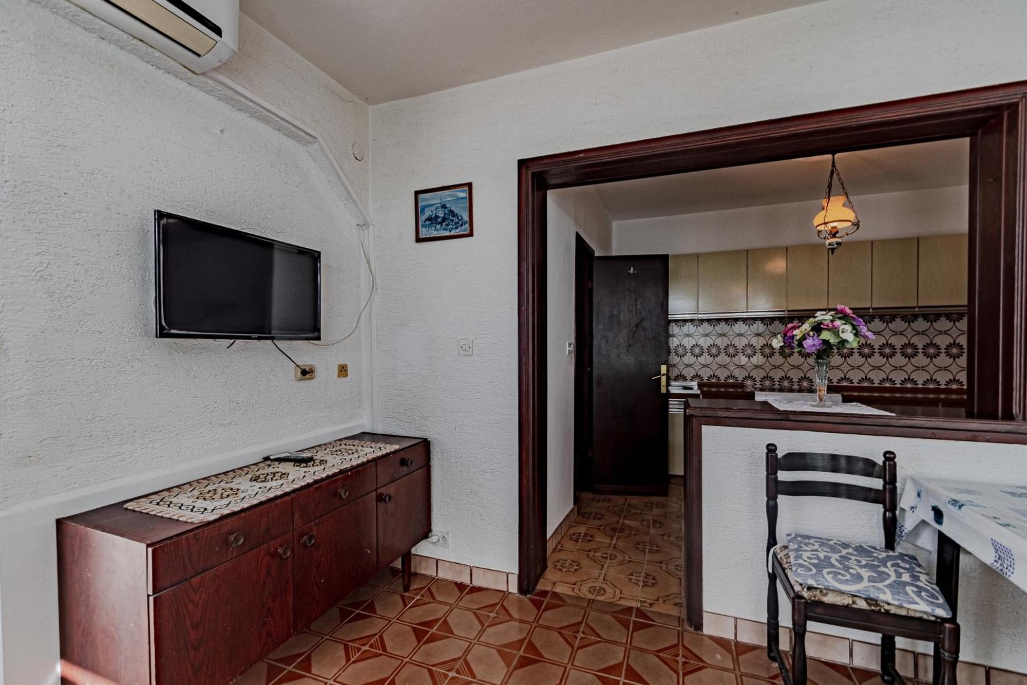Family Friendly Apartments With A Swimming Pool Zavalatica, Korcula - 183 客房 照片