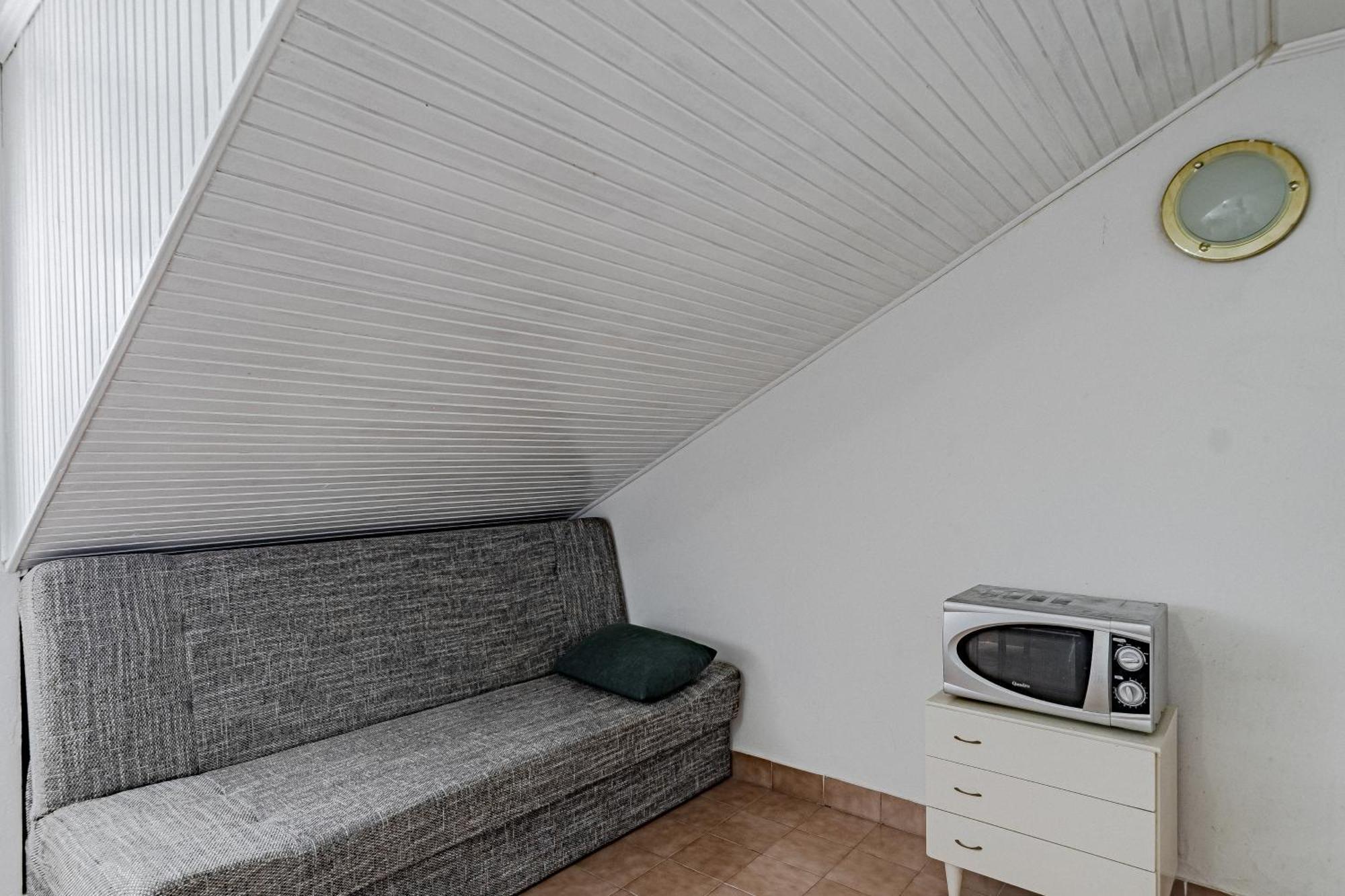 Family Friendly Apartments With A Swimming Pool Zavalatica, Korcula - 183 客房 照片